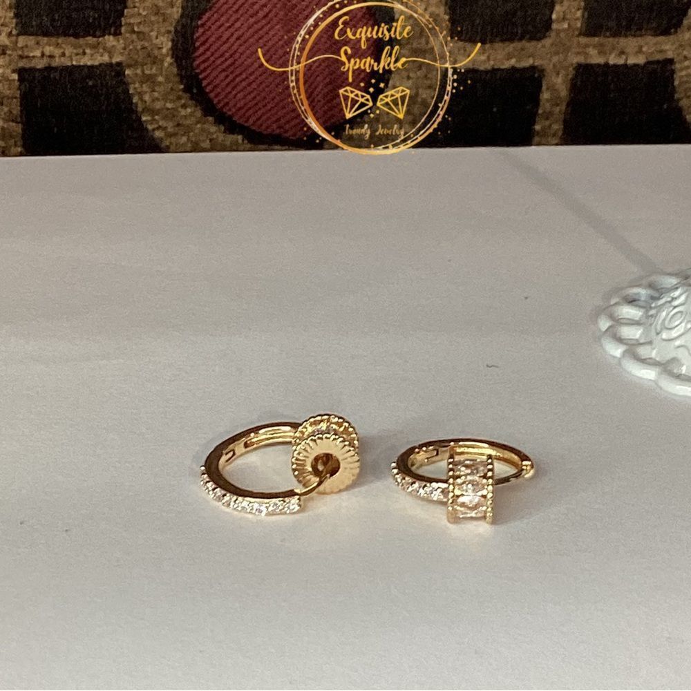 👠10k Gold Plated Petite CZ Diamond Barrel C Hoop Huggies💖